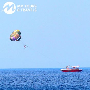 parasailing-in-havelock-island-andamans